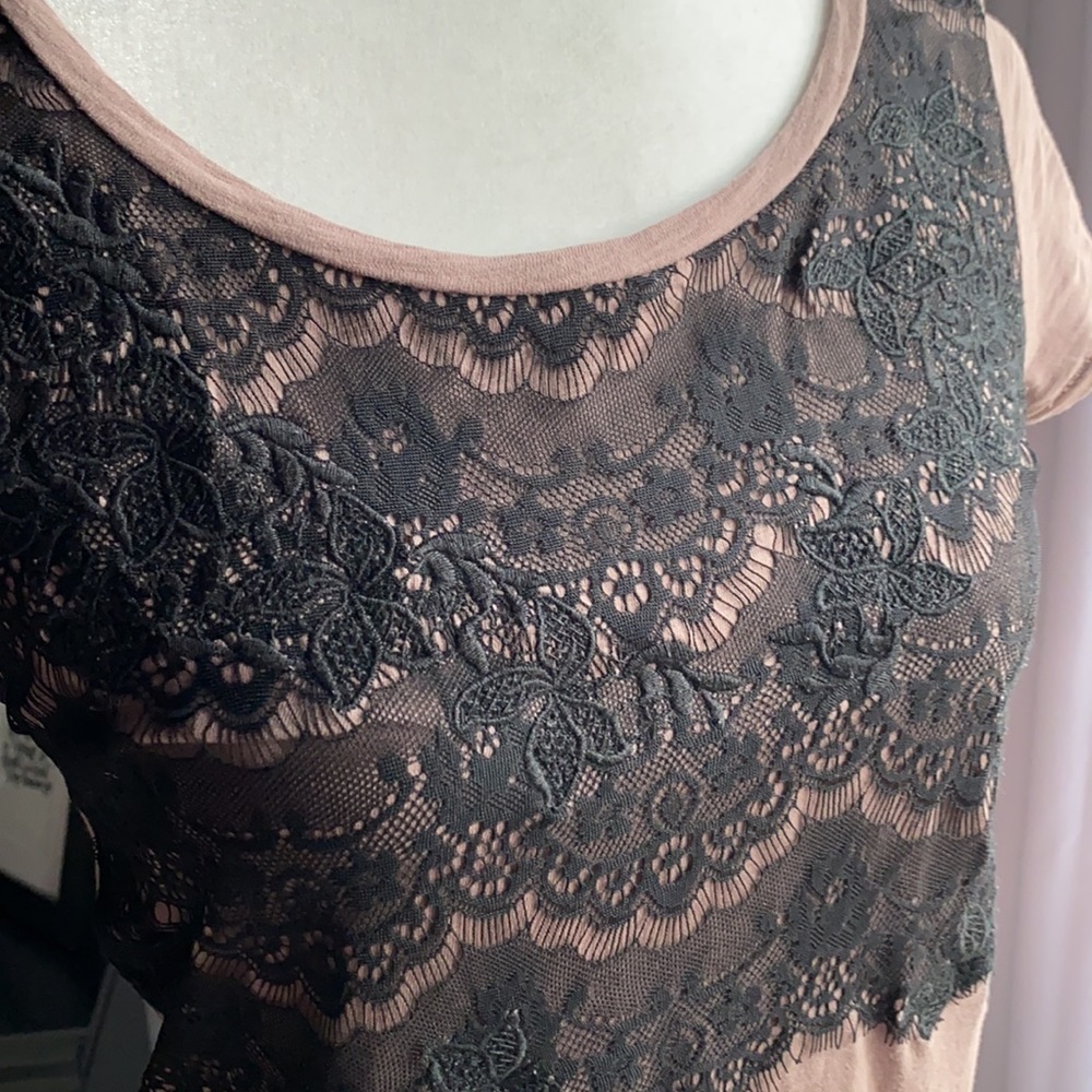 LOFT Lace Tee (Size Small) - Picture 2 of 5